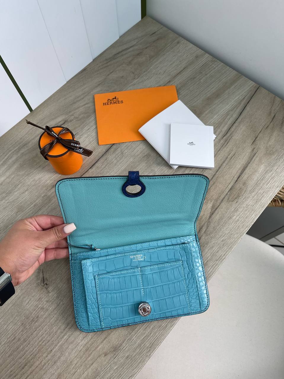 Коллекционный кошелёк Crocodile Niloticus Lisse Hermes BP-18146 Коллекционный кошелёк Crocodile Niloticus Lisse Hermes BP-18146