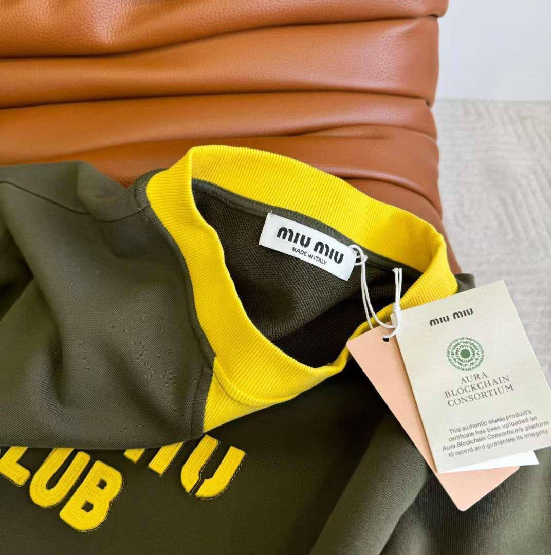 Худи Miu Miu коллекционное BP-49086 Худи Miu Miu коллекционное BP-49086