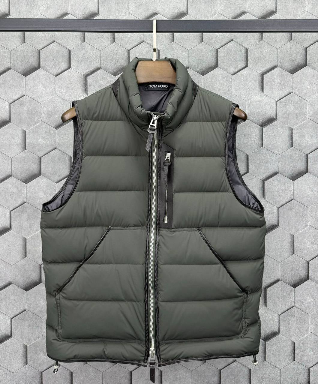 Жилет BP-45454 бренда Tom Ford Жилет BP-45454 бренда Tom Ford