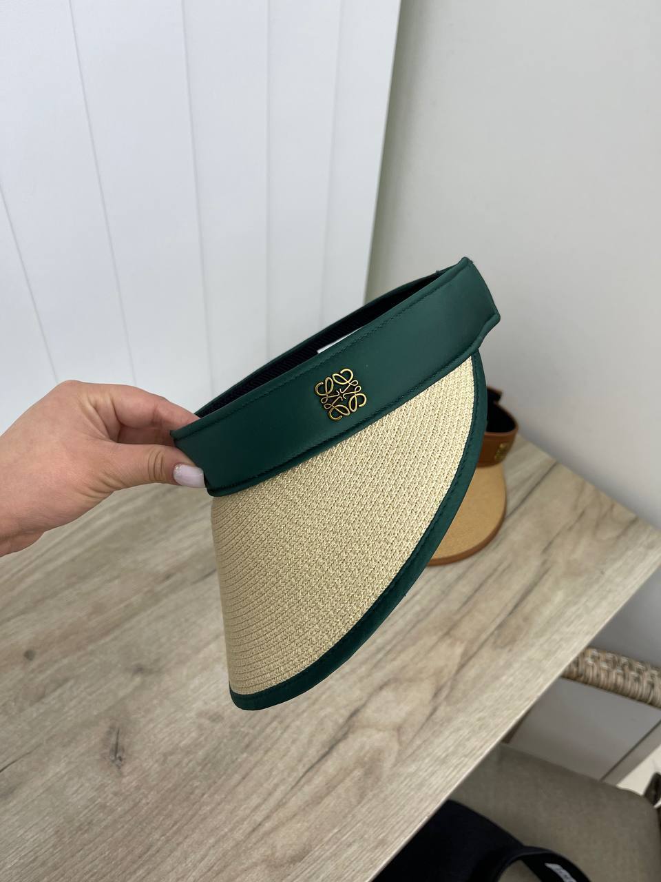 Коллекционный козырек Loewe BP-30713 Коллекционный козырек Loewe BP-30713