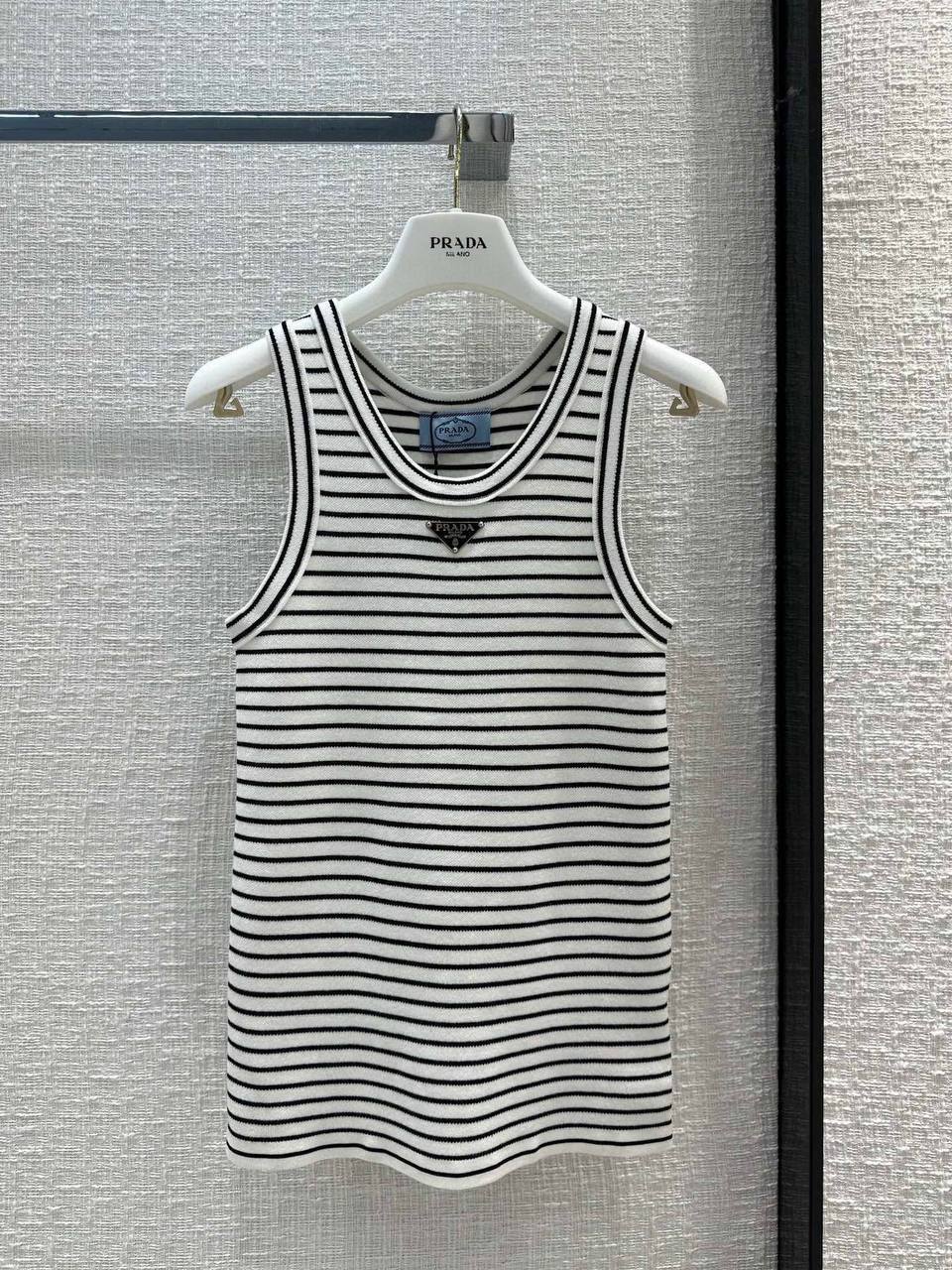 Элитная майка Prada BP-37500 Элитная майка Prada BP-37500