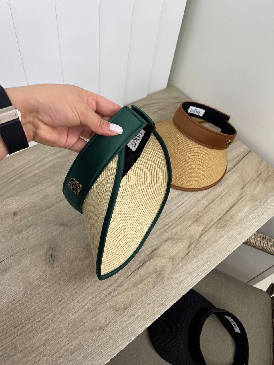 Коллекционный козырек Loewe BP-30713 Коллекционный козырек Loewe BP-30713