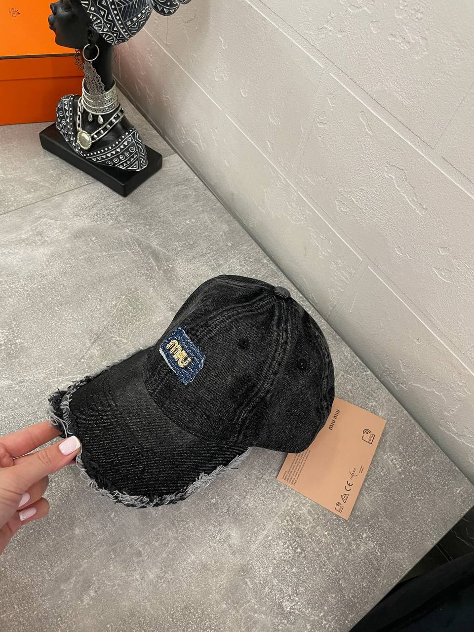 Повседневная бейсболка Miu Miu BP-48793 Повседневная бейсболка Miu Miu BP-48793