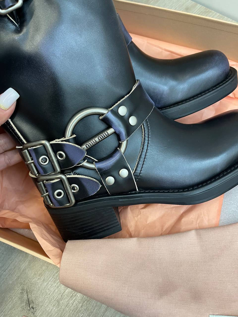 Коллекционные ботинки Miu Miu BP-39962 Коллекционные ботинки Miu Miu BP-39962