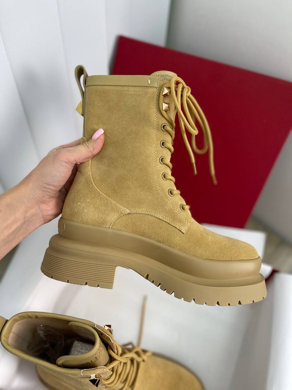 Трендовые ботинки Valentino BP-22867 Трендовые ботинки Valentino BP-22867