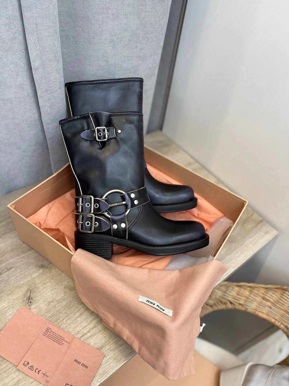 Коллекционные ботинки Miu Miu BP-39962 Коллекционные ботинки Miu Miu BP-39962