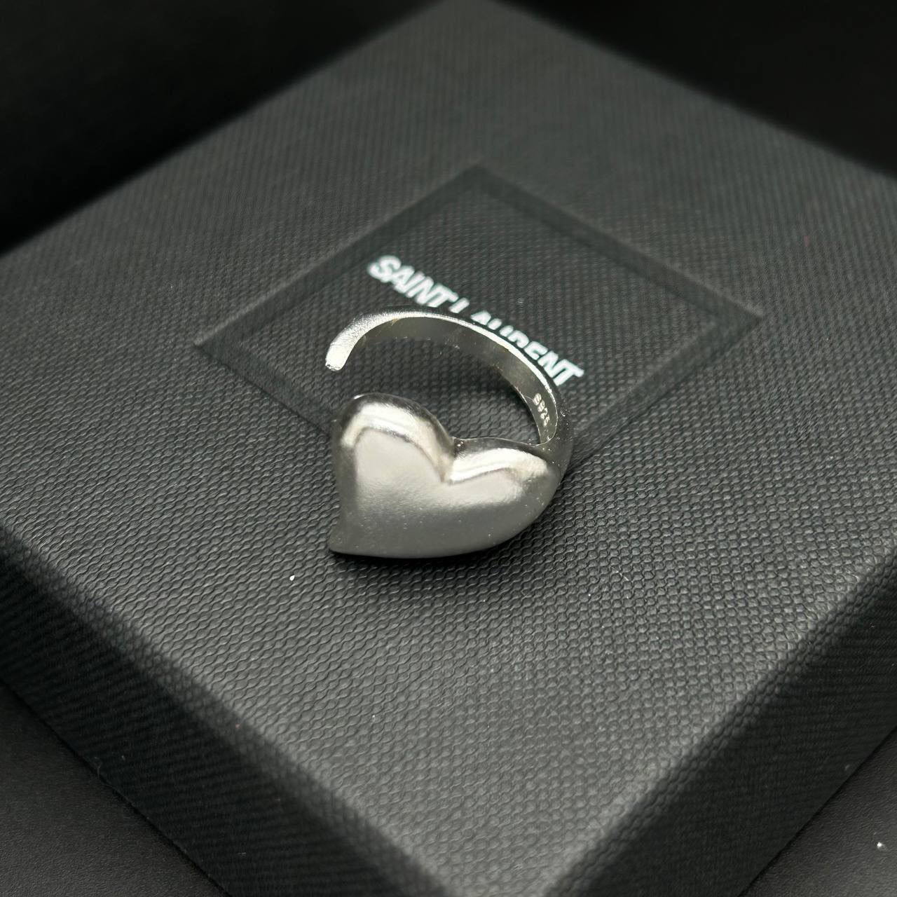 Элитное кольцо Yves Saint Laurent BP-47259 Элитное кольцо Yves Saint Laurent BP-47259