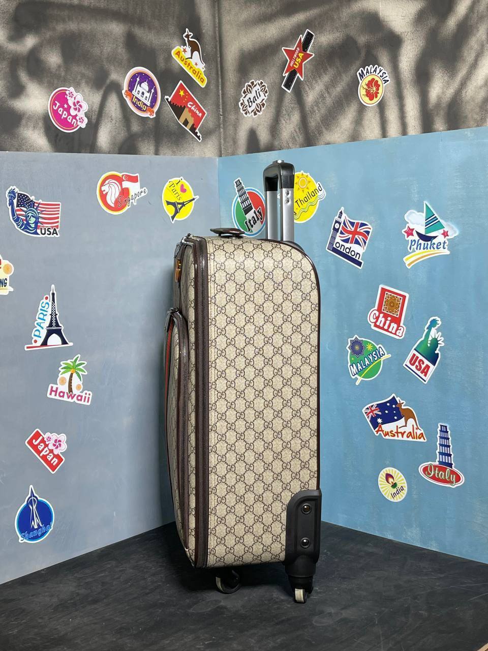 Чемодан водонепроницаемый Gucci BP-21299 Чемодан водонепроницаемый Gucci BP-21299