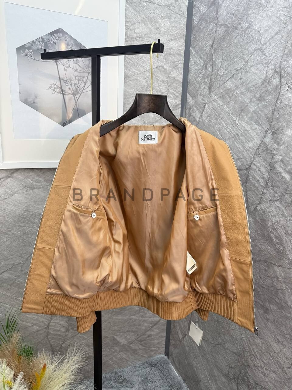 Кожаная куртка из оленьей кожи Hermes BPLUX5456 Кожаная куртка из оленьей кожи Hermes BPLUX5456