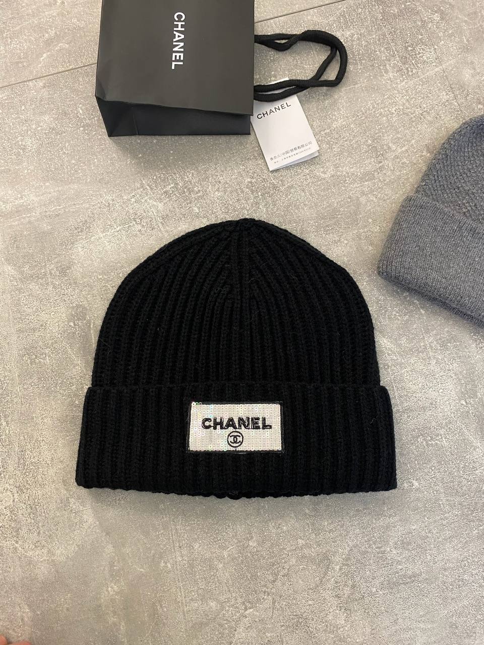Люксовая шапка Chanel BP-43132 Люксовая шапка Chanel BP-43132