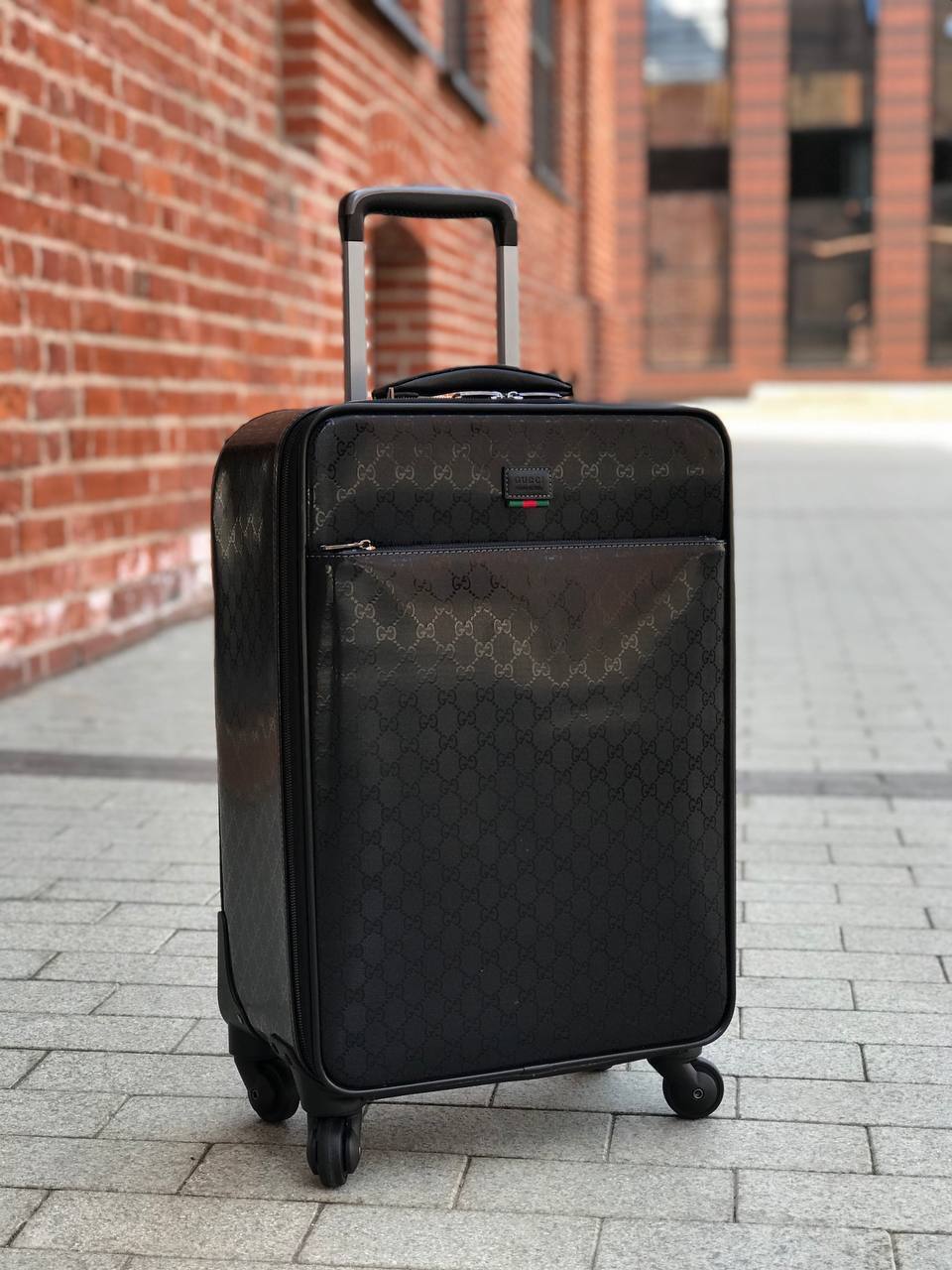 Gucci чемодан на колесах черный 35х57х22 см BP-16776 Gucci чемодан на колесах черный 35х57х22 см BP-16776