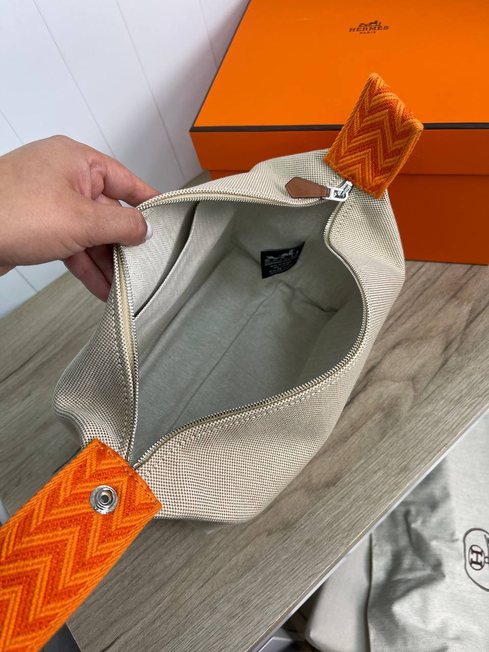 Косметичка кремовая женская премиум Hermes BP-19730 Косметичка кремовая женская премиум Hermes BP-19730