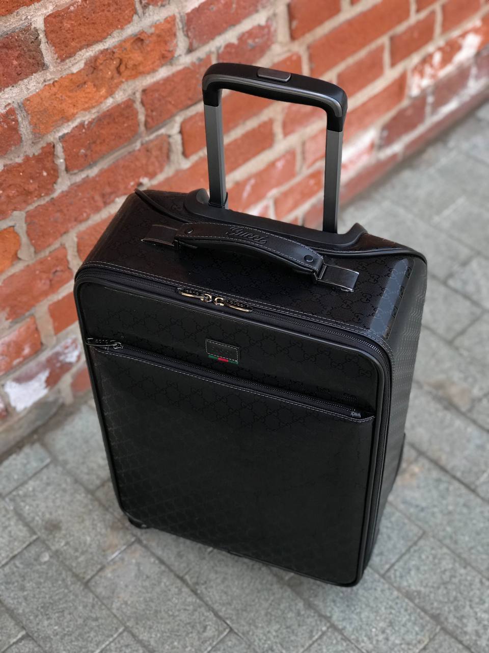 Gucci чемодан на колесах черный 35х57х22 см BP-16776 Gucci чемодан на колесах черный 35х57х22 см BP-16776