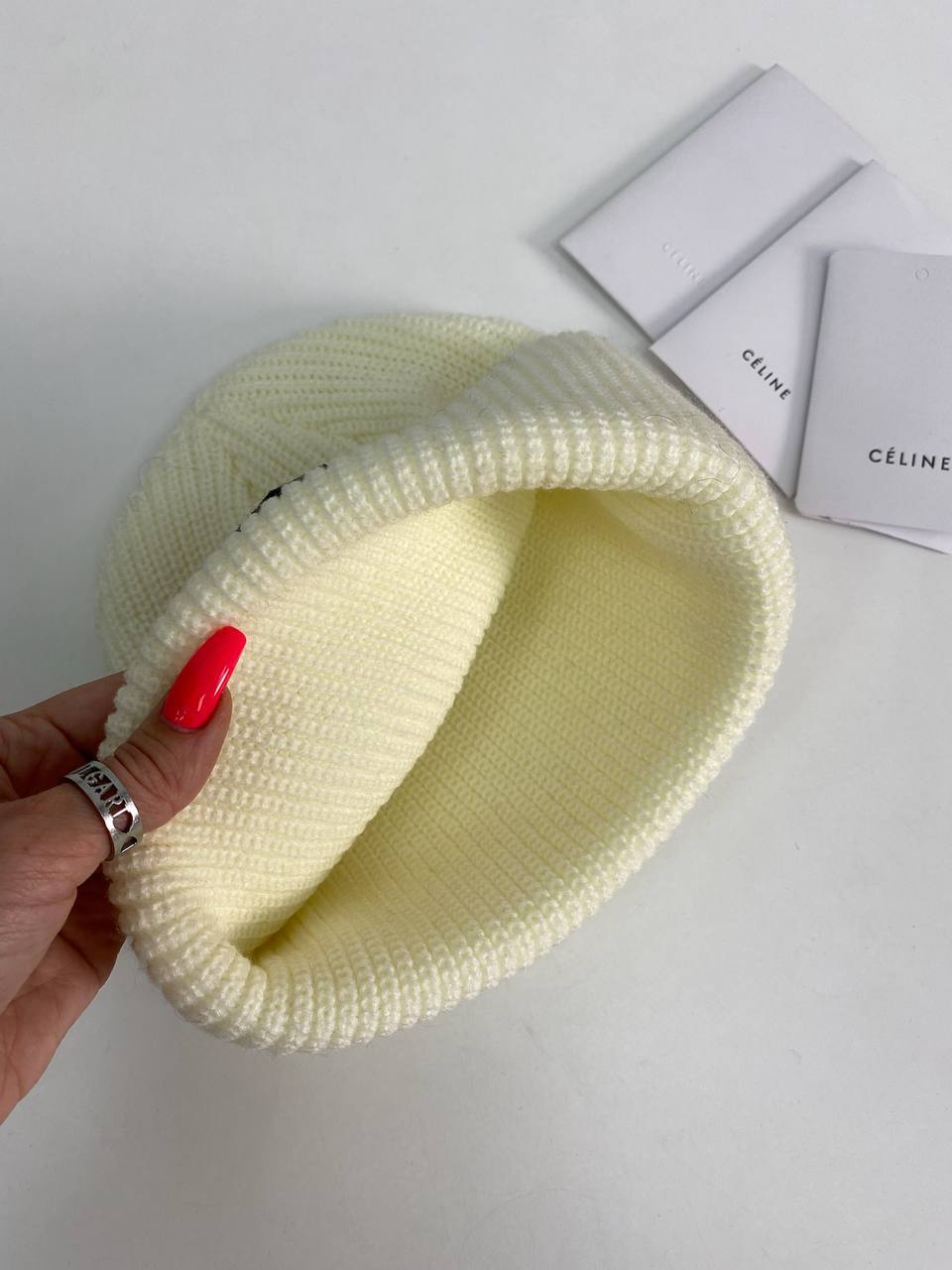 Женская шапка коллекционная Celine BP-23248 Женская шапка коллекционная Celine BP-23248