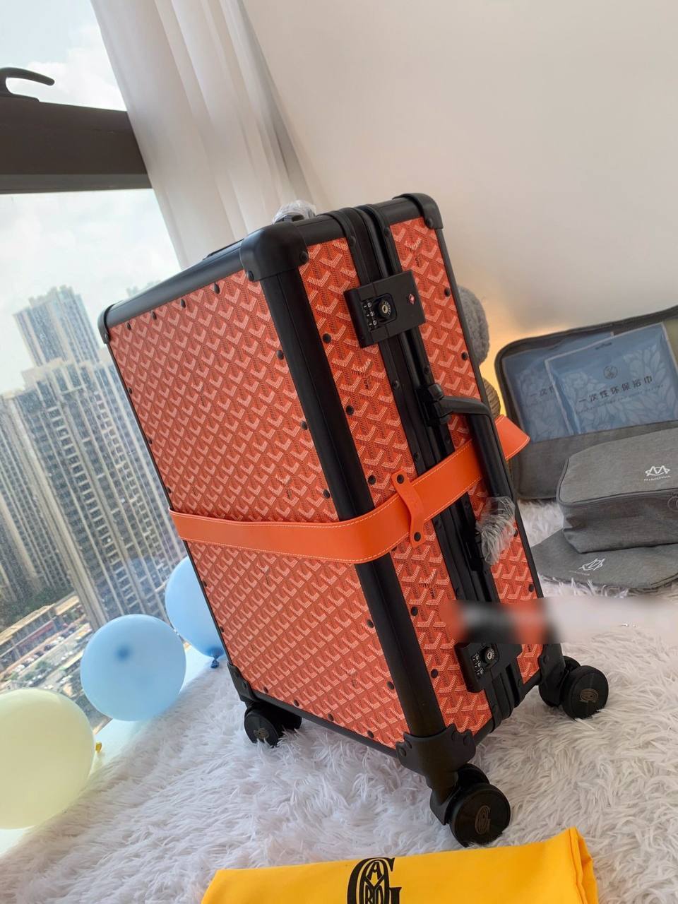 Чемодан Goyard красно-оранжевый BP-36687 Чемодан Goyard красно-оранжевый BP-36687
