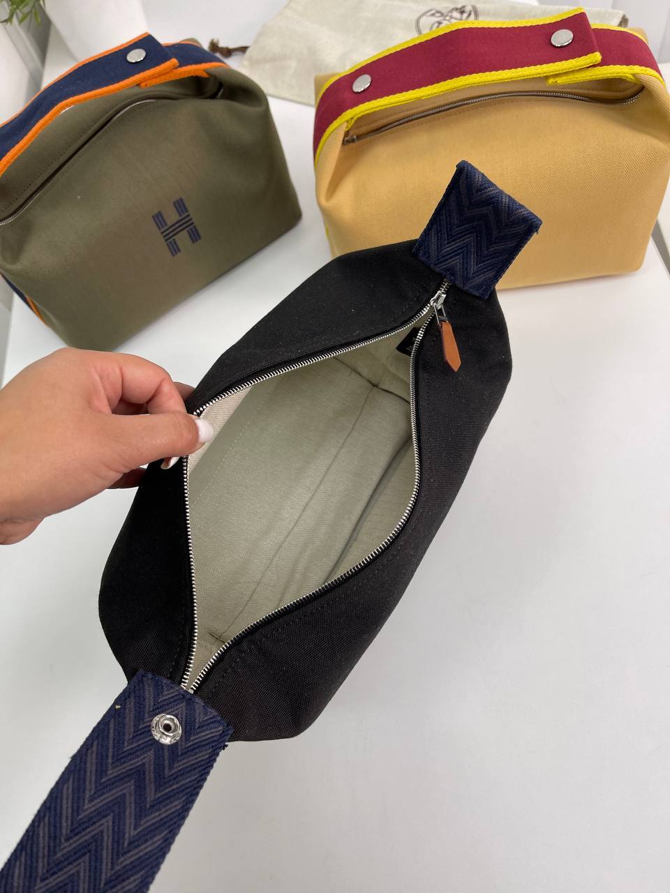 Элитная косметичка серо-синяя женская Hermes BP-19667 Элитная косметичка серо-синяя женская Hermes BP-19667