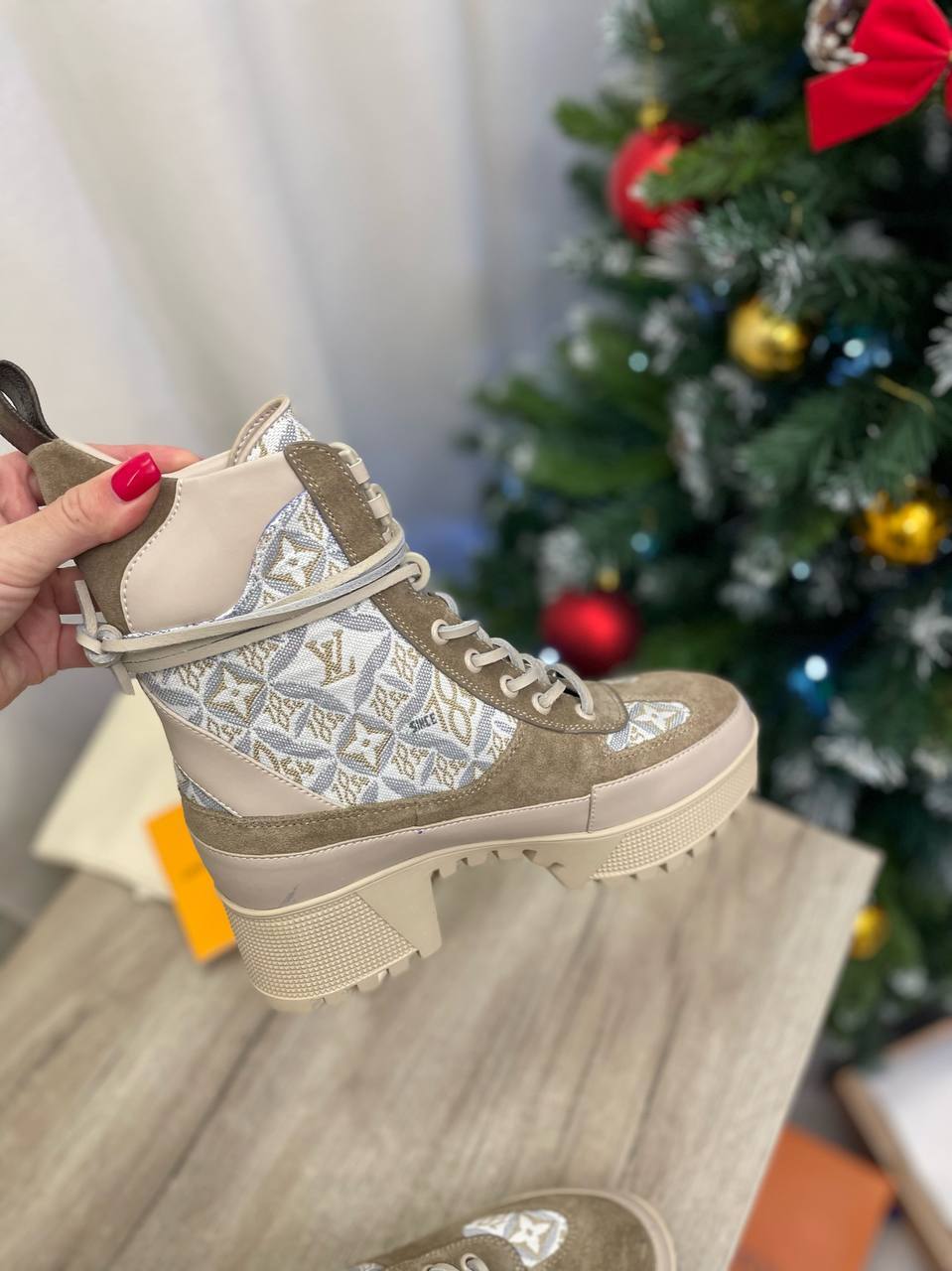 Louis Vuitton ботинки коллекционные BP-44251 Louis Vuitton ботинки коллекционные BP-44251