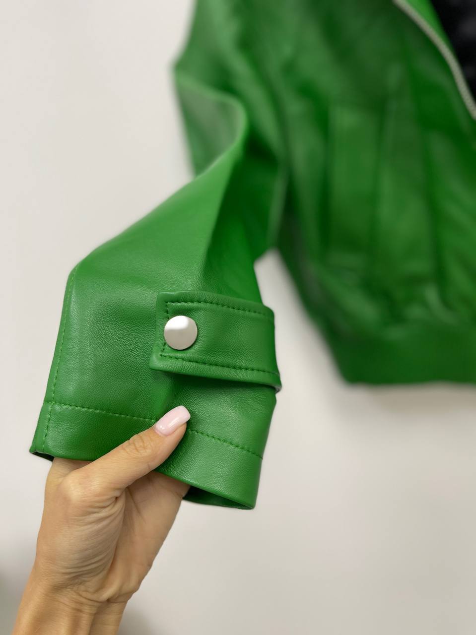 Куртка женская трендовая Bottega Veneta BP-19814 Куртка женская трендовая Bottega Veneta BP-19814