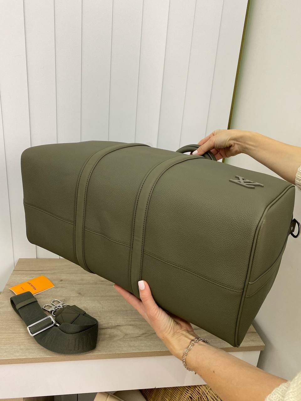 Сумка Keepall оливковая с ремнём Louis Vuitton BP-24935 Сумка Keepall оливковая с ремнём Louis Vuitton BP-24935