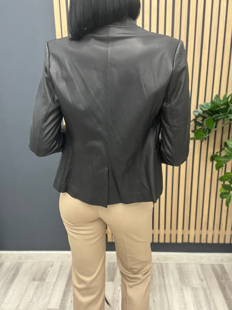 Жакет кожаный Christian Dior BP-48193 Жакет кожаный Christian Dior BP-48193