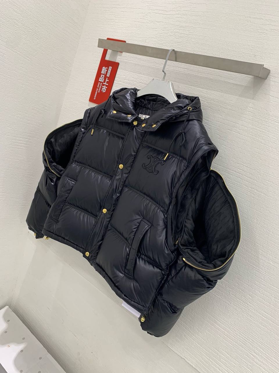 Пуховик черный Celine BP-946703 Пуховик черный Celine BP-946703