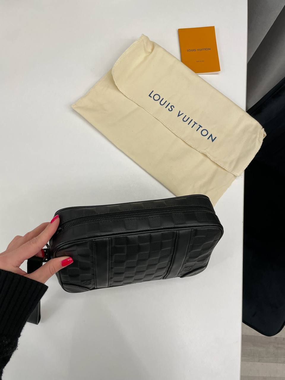 Барсетка BP-47992 Louis Vuitton Барсетка BP-47992 Louis Vuitton