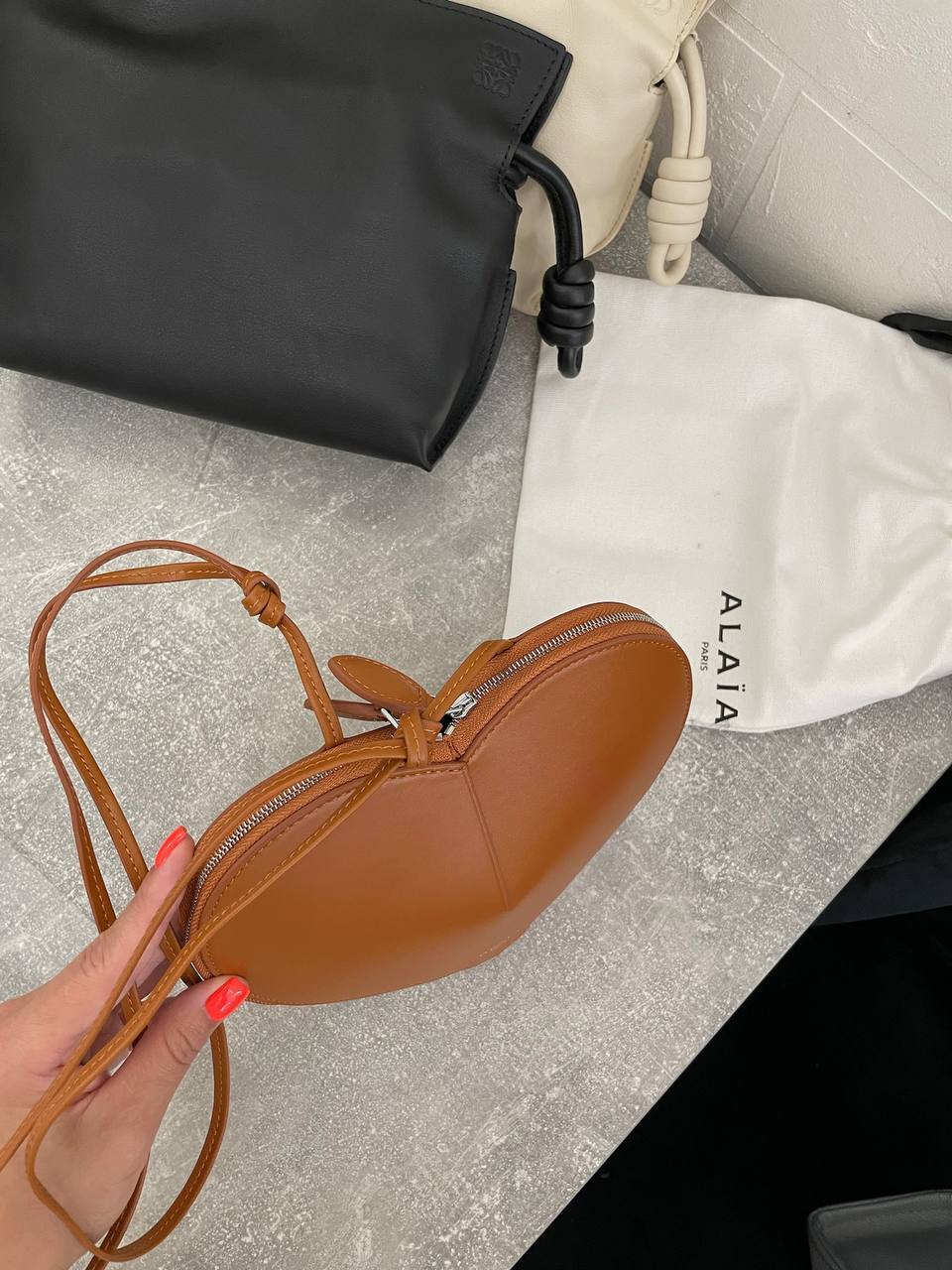 Женская сумка трендовая Alaia BP-52763 Женская сумка трендовая Alaia BP-52763