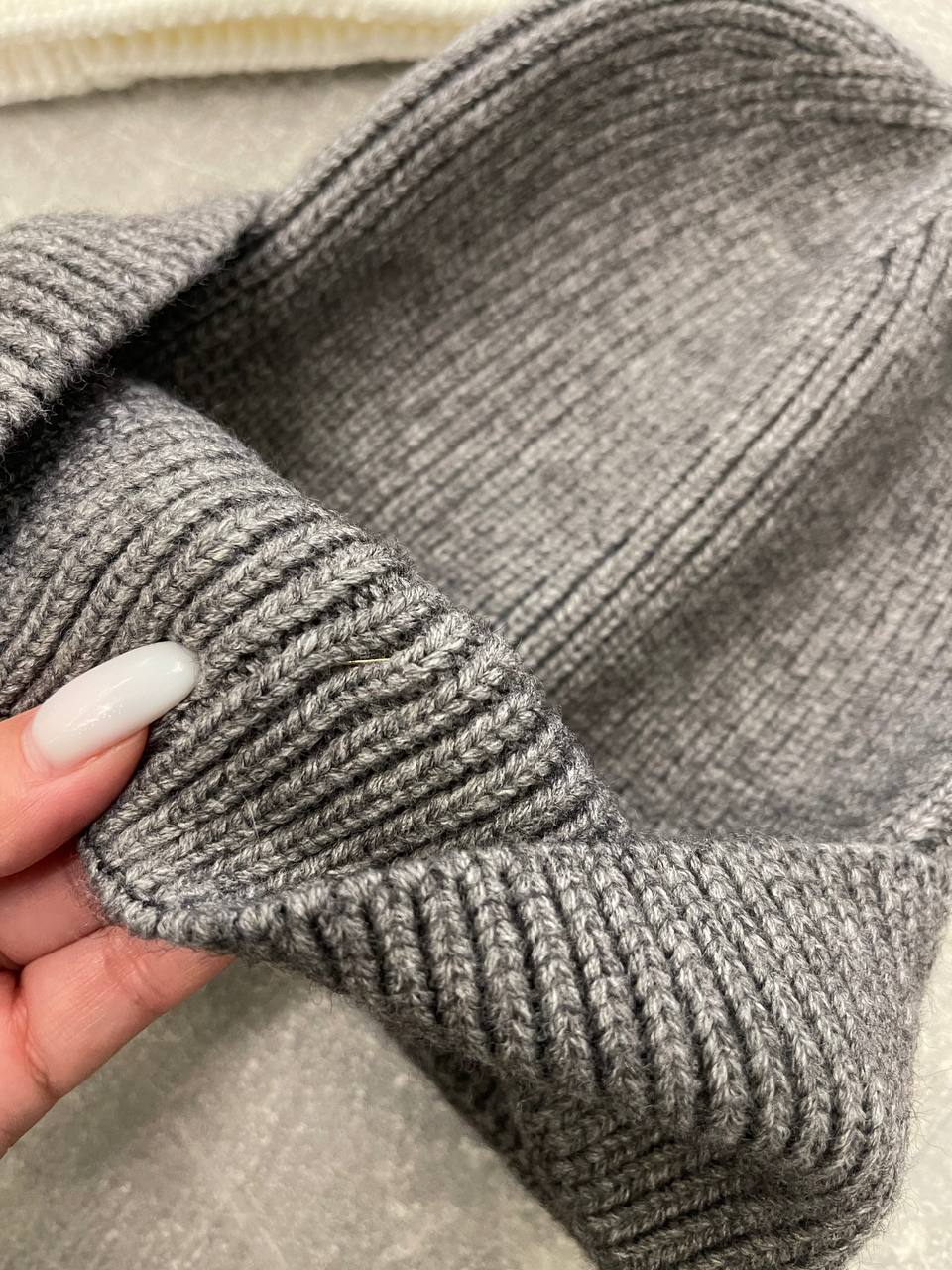 Коллекционная шапка Yves Saint Laurent BP-43152 Коллекционная шапка Yves Saint Laurent BP-43152