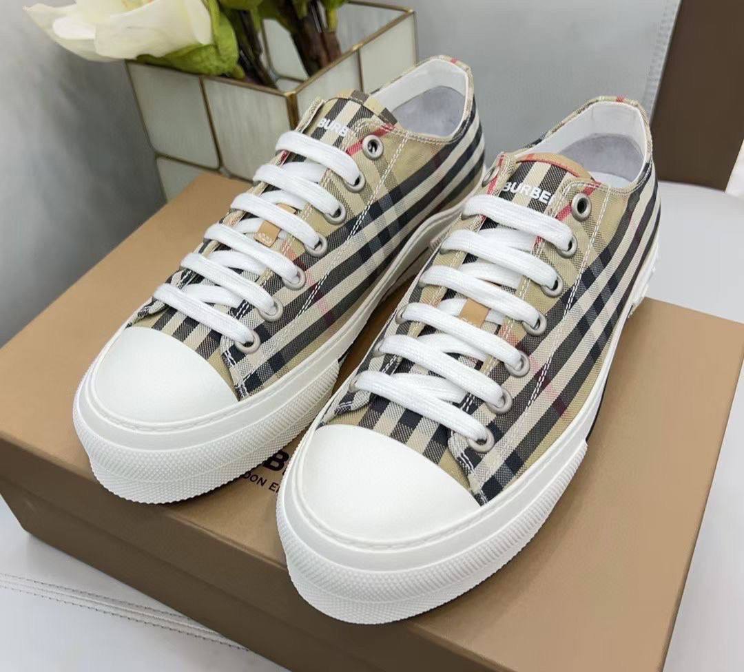 Burberry дизайнерские мужские кеды BP-30332 Burberry дизайнерские мужские кеды BP-30332