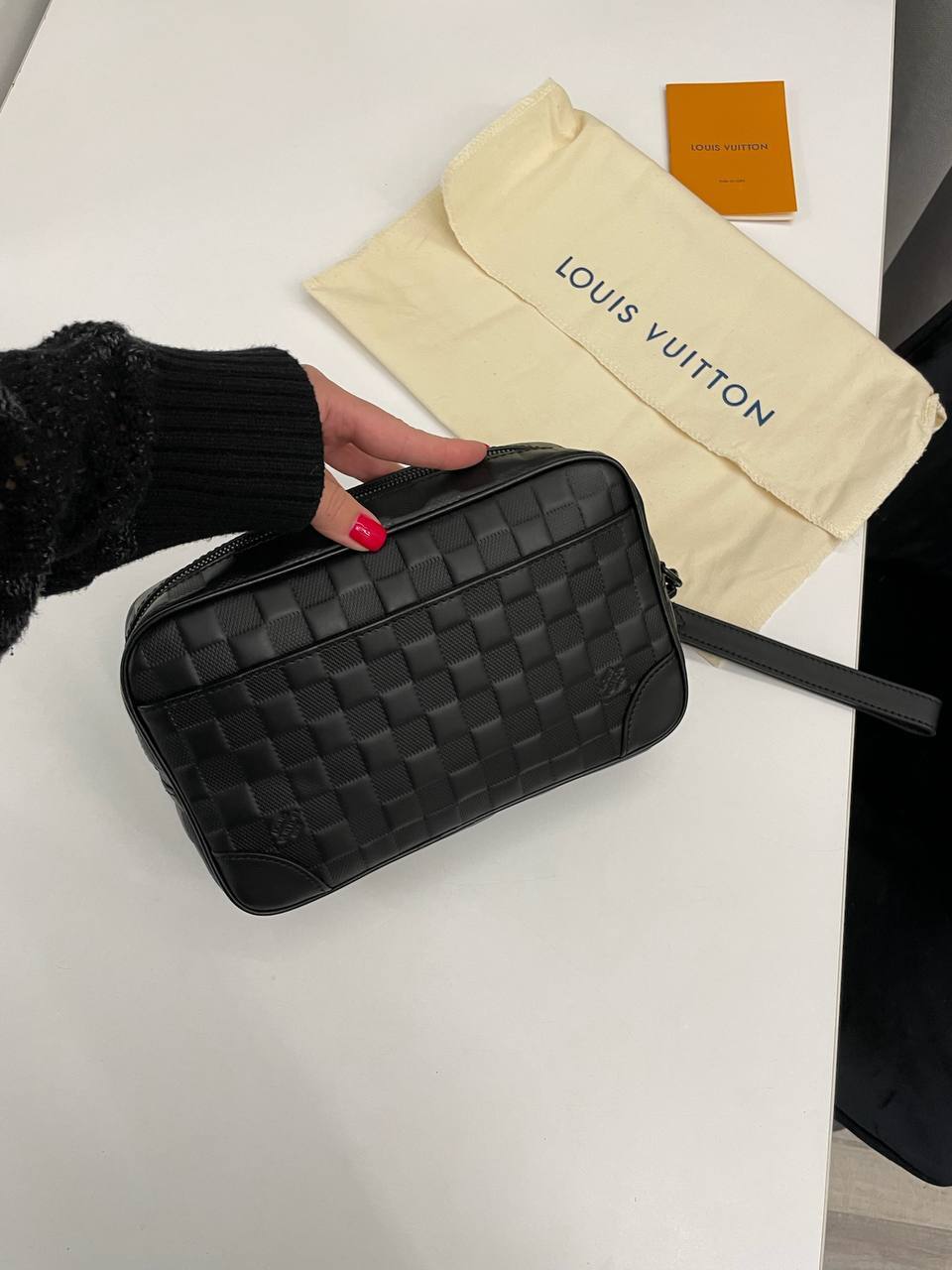 Барсетка BP-47992 Louis Vuitton Барсетка BP-47992 Louis Vuitton