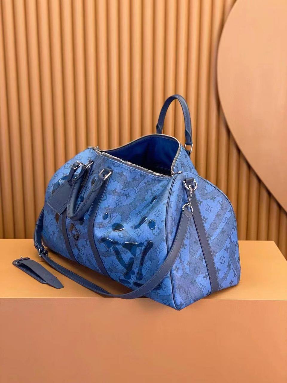 Louis Vuitton стильная дорожная сумка BP-38740 Louis Vuitton стильная дорожная сумка BP-38740