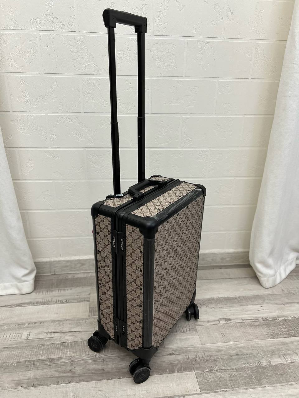 Gucci чемодан для поездок BP-50178 Gucci чемодан для поездок BP-50178