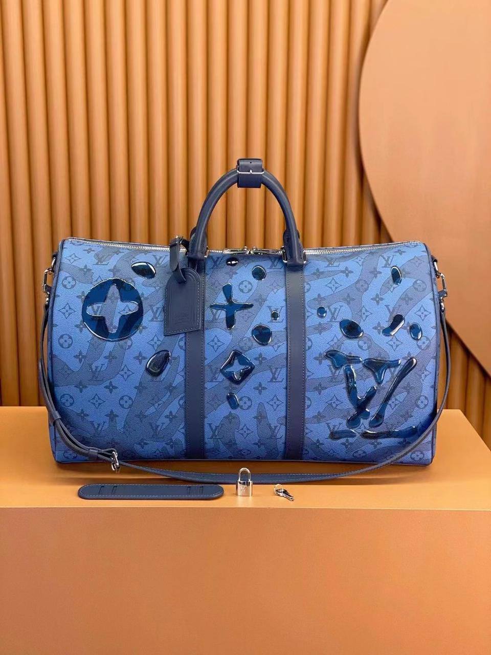 Louis Vuitton стильная дорожная сумка BP-38740 Louis Vuitton стильная дорожная сумка BP-38740