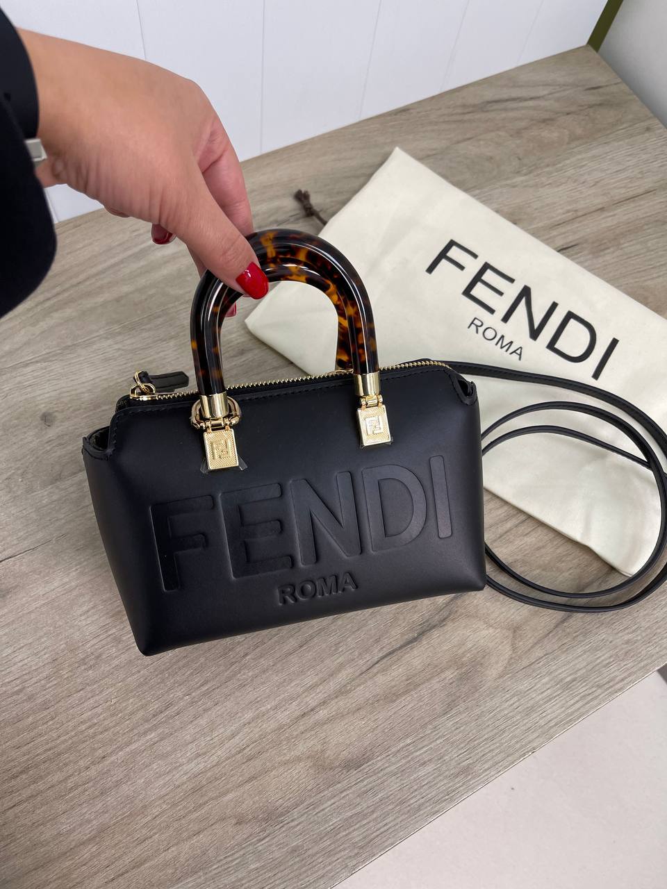 Женская сумка лимитированная Fendi BP-20548 Женская сумка лимитированная Fendi BP-20548