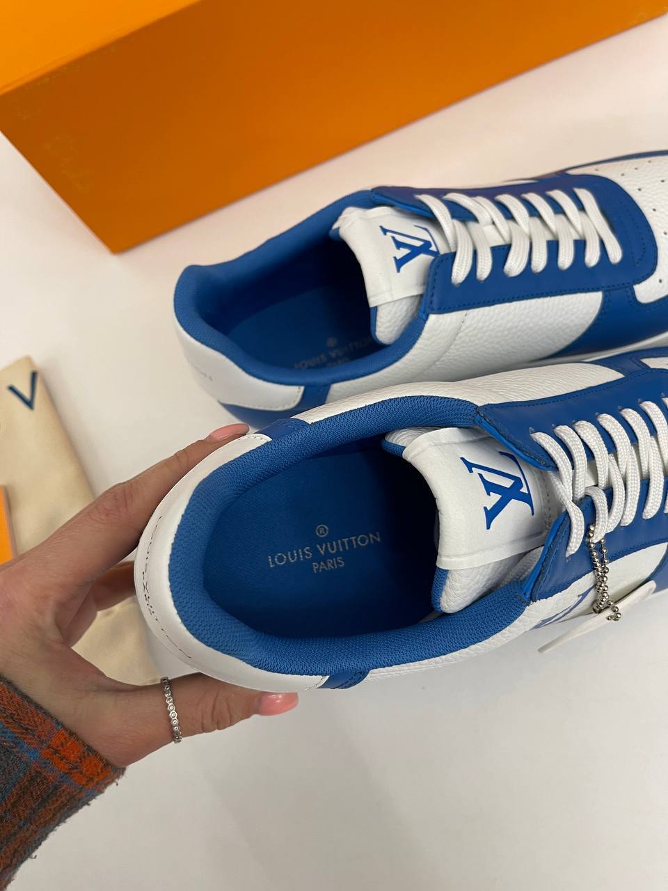 Louis Vuitton повседневные мужские кеды BP-30821 Louis Vuitton повседневные мужские кеды BP-30821
