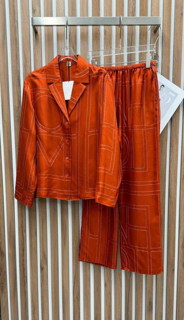 Трендовый костюм женский Toteme BP-52679 Трендовый костюм женский Toteme BP-52679