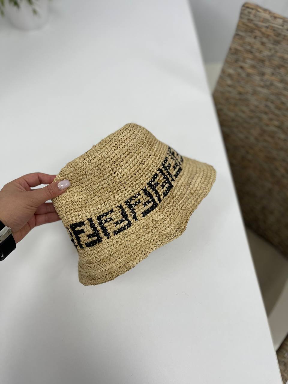 Шляпа эксклюзивная Fendi BP-30859 Шляпа эксклюзивная Fendi BP-30859