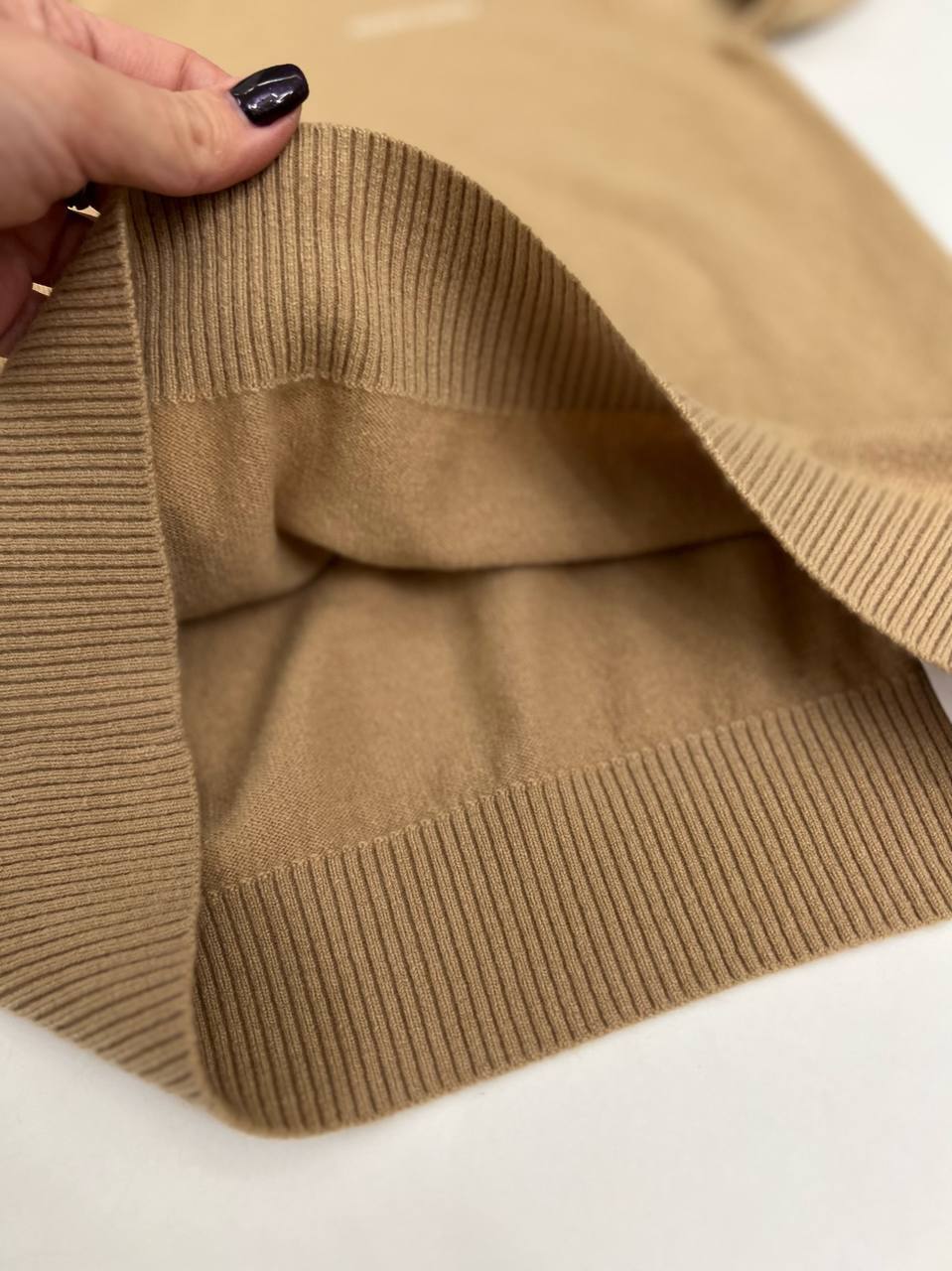 Повседневная водолазка Miu Miu BP-40658 Повседневная водолазка Miu Miu BP-40658