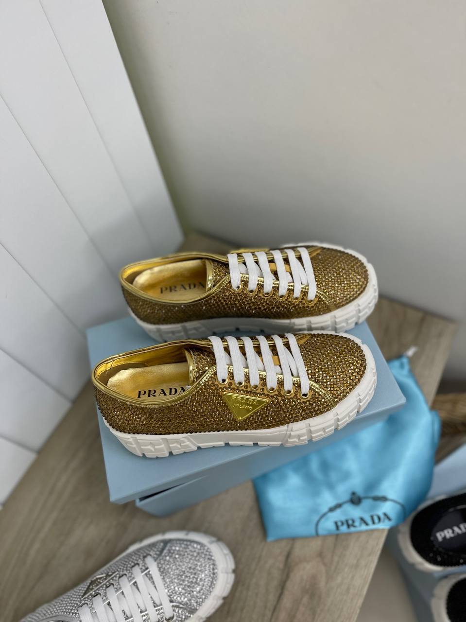 Prada женские коллекционные кеды BP-29086 Prada женские коллекционные кеды BP-29086