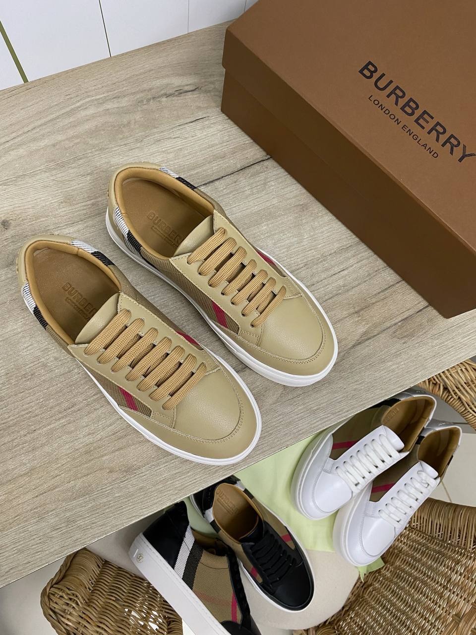 Кеды женские Burberry премиум BP-34656 Кеды женские Burberry премиум BP-34656