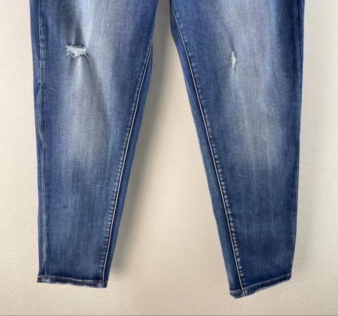 Коллекционные джинсы Yves Saint Laurent BP-16950 Коллекционные джинсы Yves Saint Laurent BP-16950