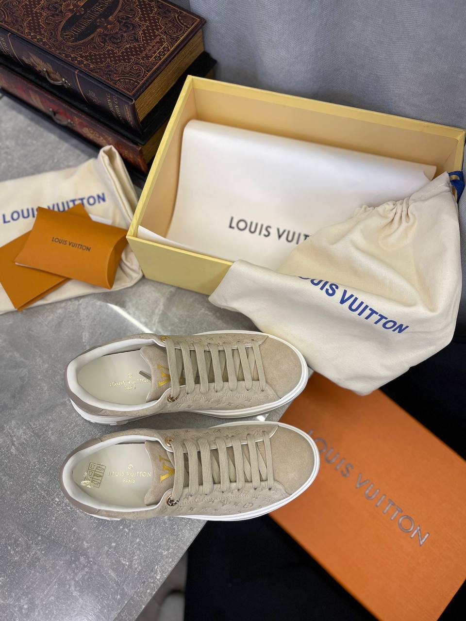 Louis Vuitton трендовые женские кеды BP-40962 Louis Vuitton трендовые женские кеды BP-40962