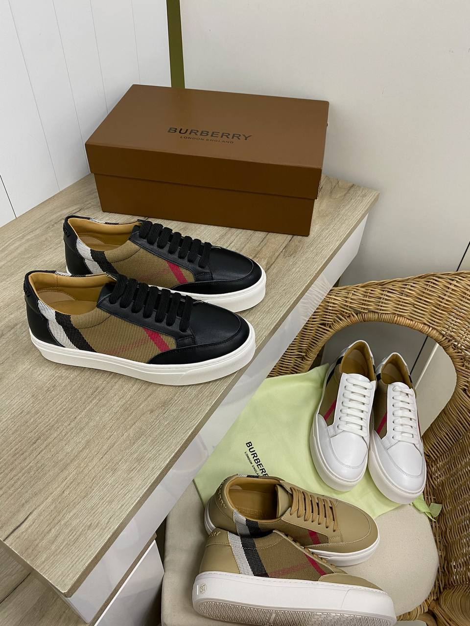 Кеды женские трендовые Burberry BP-34657 Кеды женские трендовые Burberry BP-34657