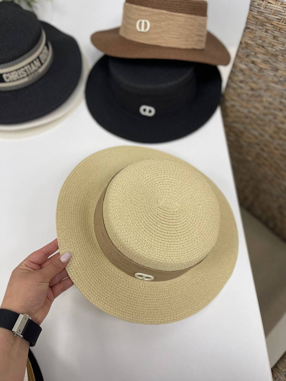 Дизайнерская шляпа Christian Dior BP-30874 Дизайнерская шляпа Christian Dior BP-30874