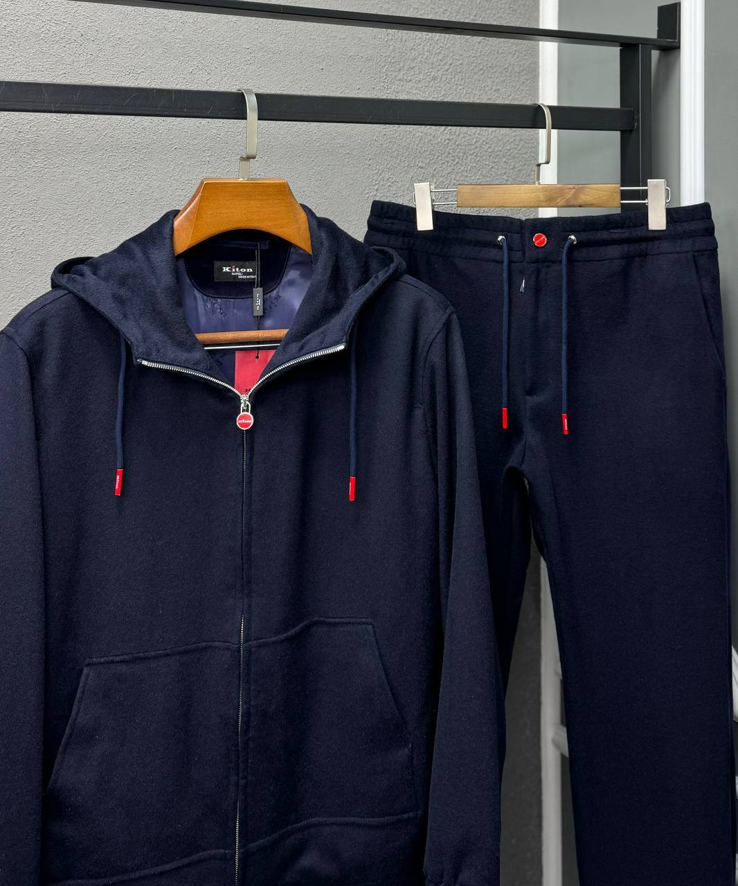 Элитный спортивный костюм синий Kiton BP-874319 Элитный спортивный костюм синий Kiton BP-874319