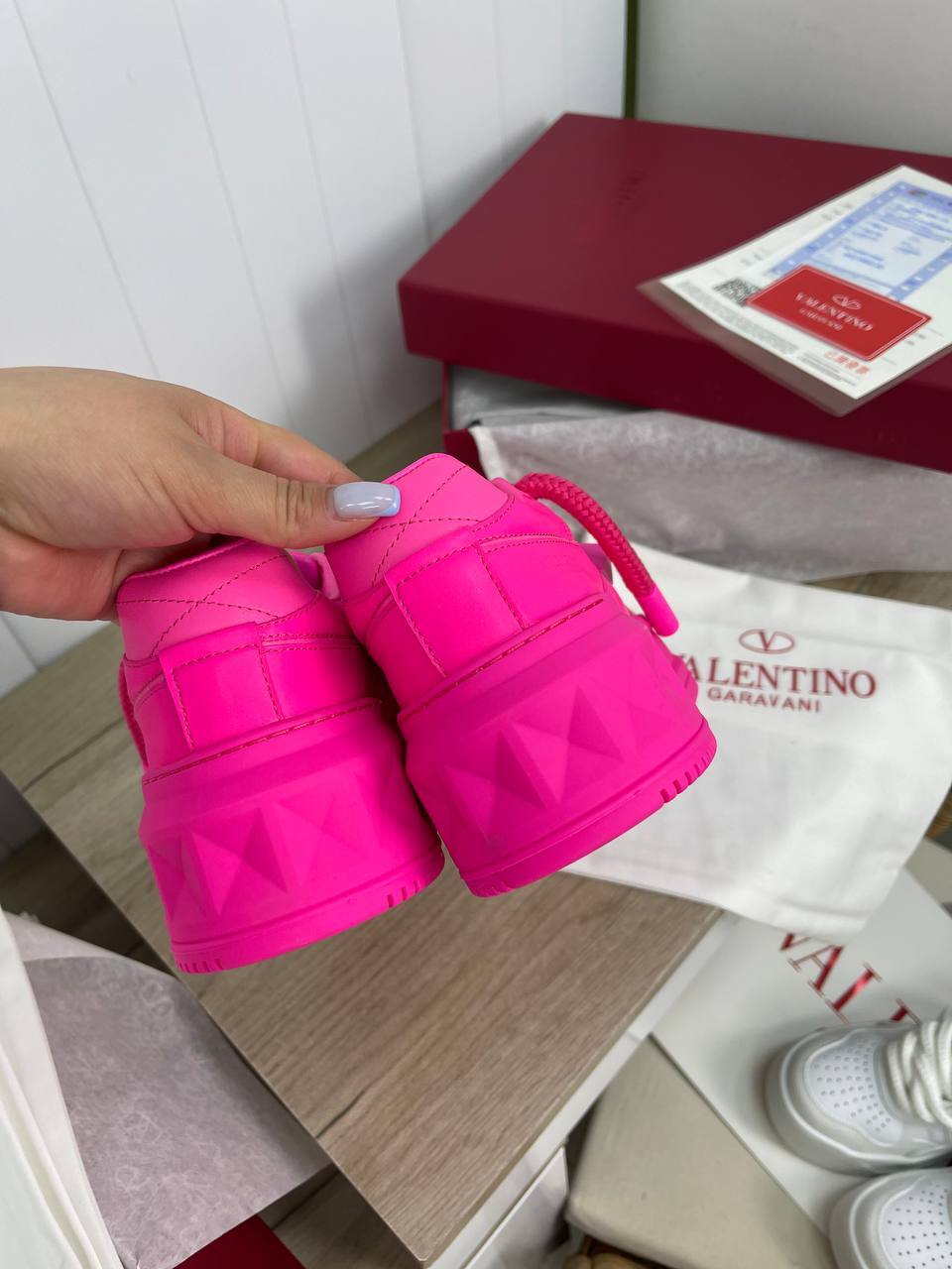 Valentino премиум женские кеды BP-32866 Valentino премиум женские кеды BP-32866