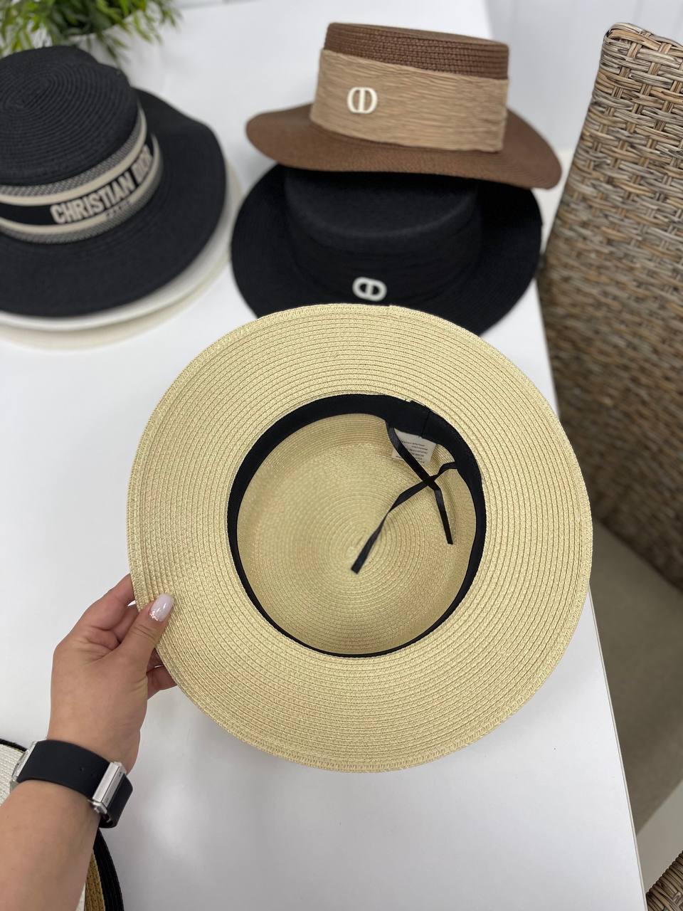 Дизайнерская шляпа Christian Dior BP-30874 Дизайнерская шляпа Christian Dior BP-30874