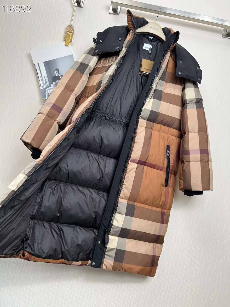 Дизайнерский пуховик Burberry BP-21953 Дизайнерский пуховик Burberry BP-21953