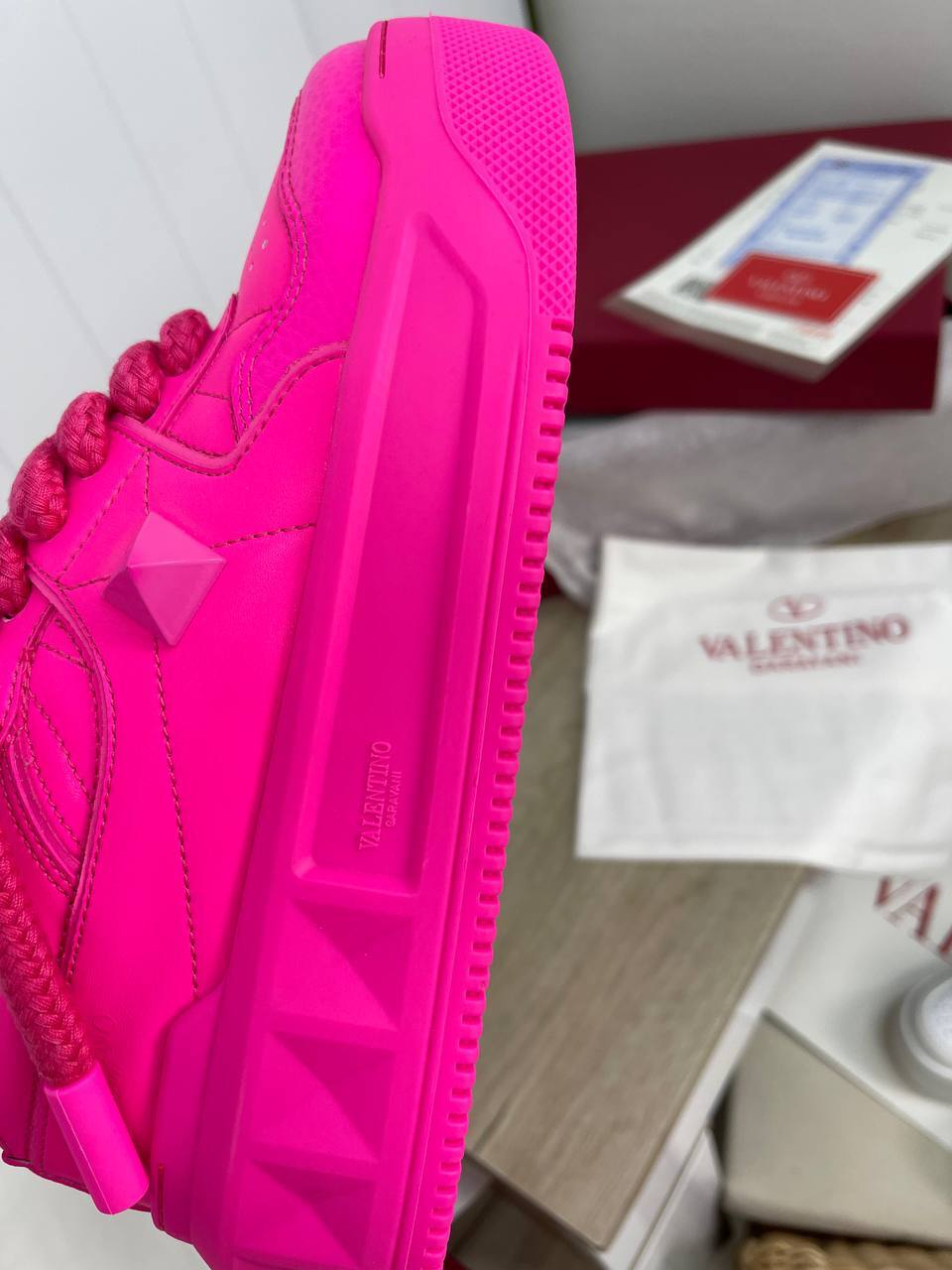 Valentino премиум женские кеды BP-32866 Valentino премиум женские кеды BP-32866