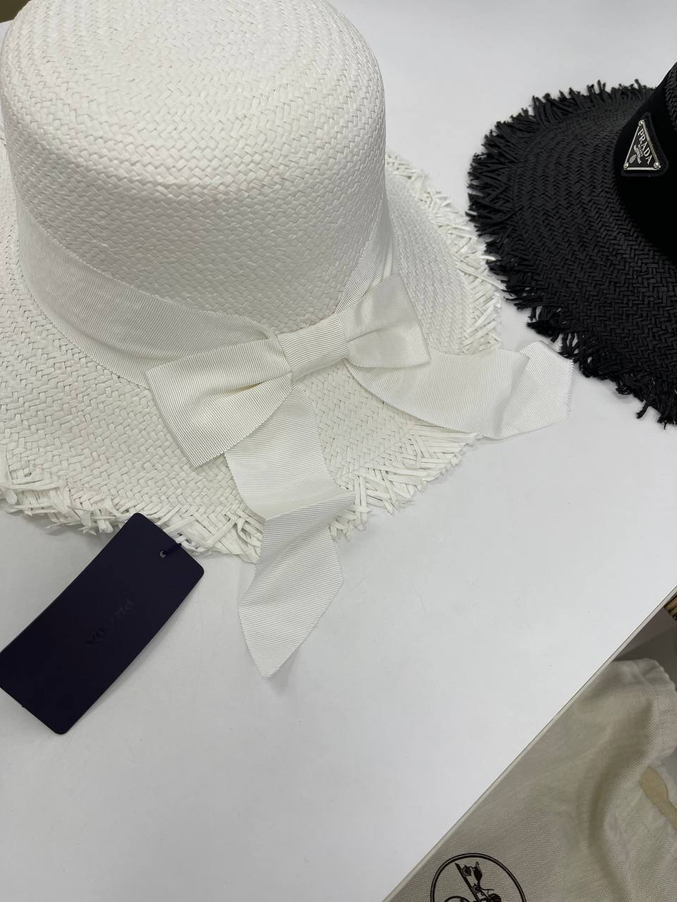 Дизайнерская шляпа Prada BP-34110 Дизайнерская шляпа Prada BP-34110